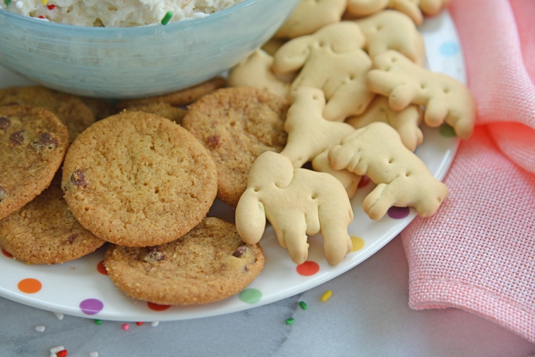 animal crackers and mini chocolate chip cookies for dipping 