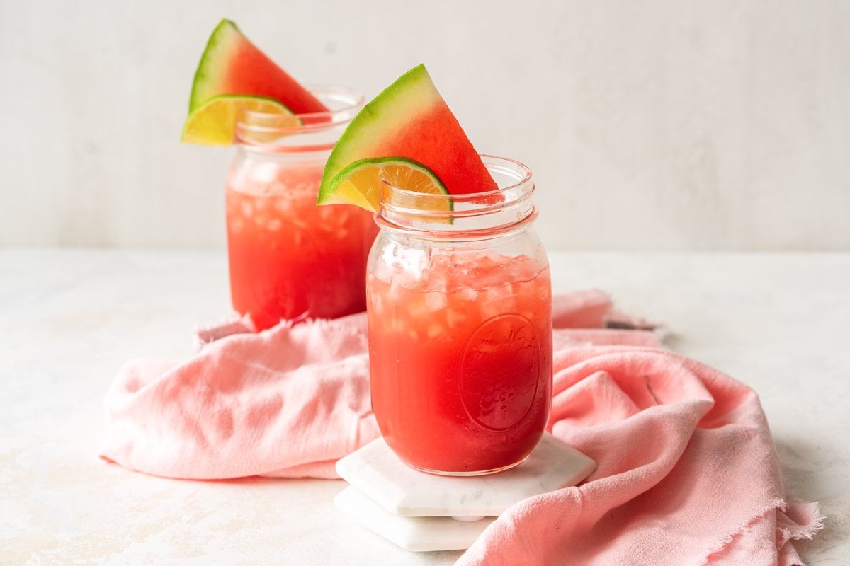 Vodka Watermelon Cocktail (Vodka, Triple Sec, Lime Juice & Sparkling)