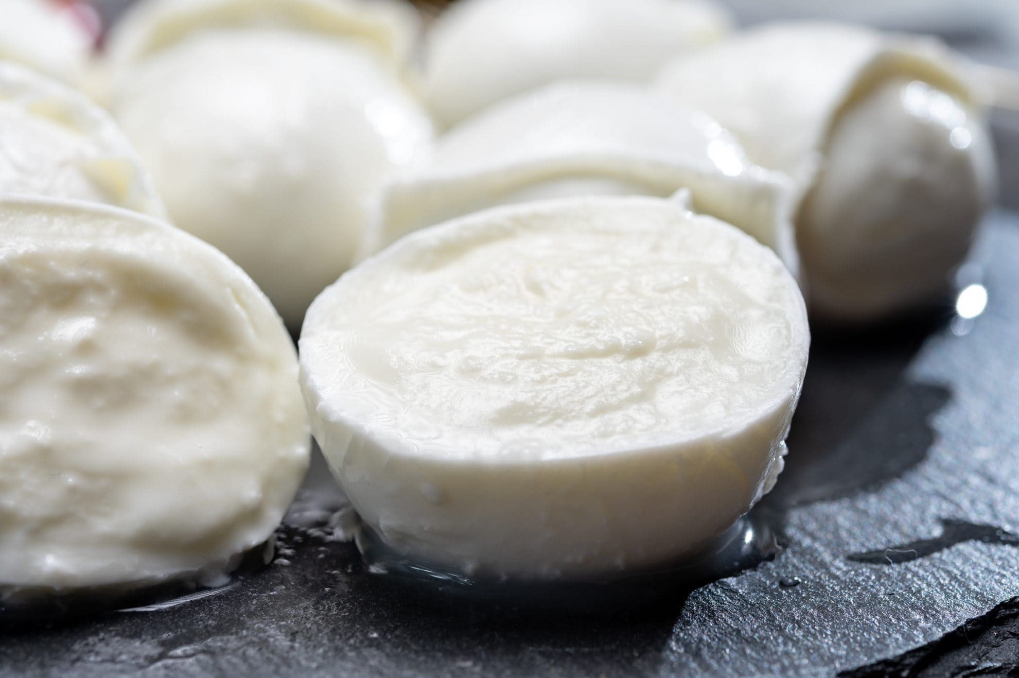 Homemade Mozzarella Cheese - It&amp;#39;s Just That Easy!