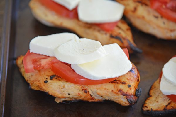 chicken with tomato and cheese