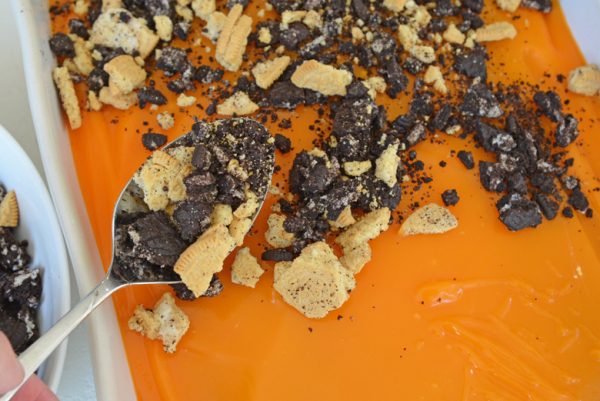 oreos on poke cake