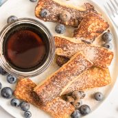 plated French toast sticks