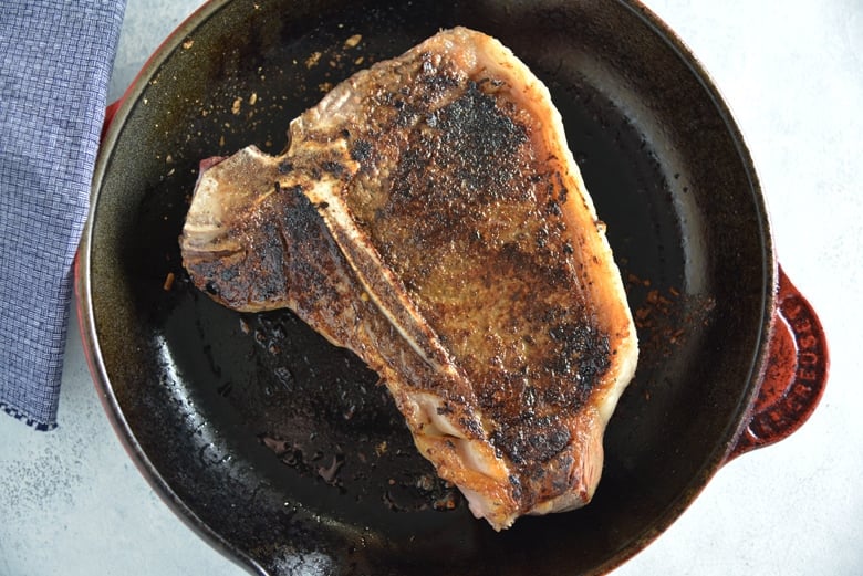 steak in cast iron