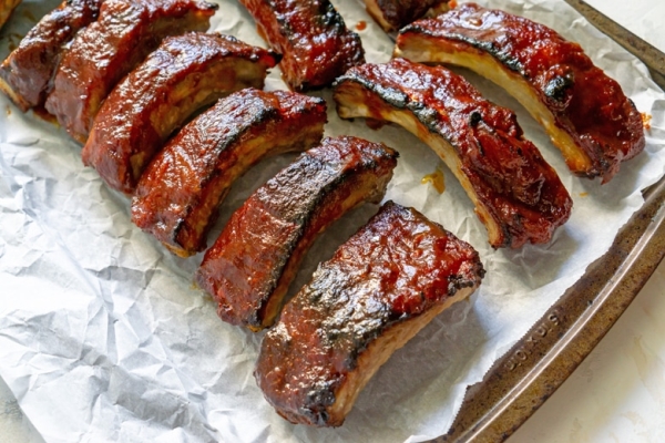 ribs on a baking sheet