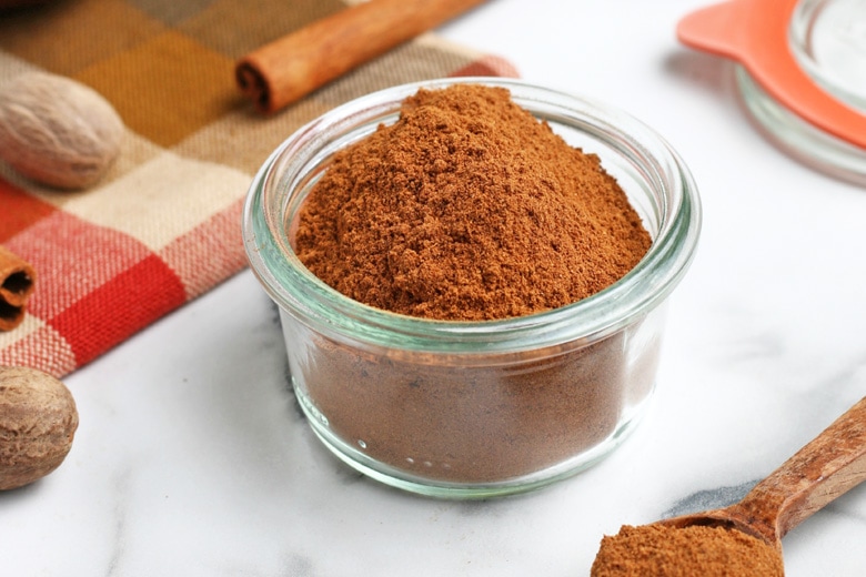 close up of apple pie spice 