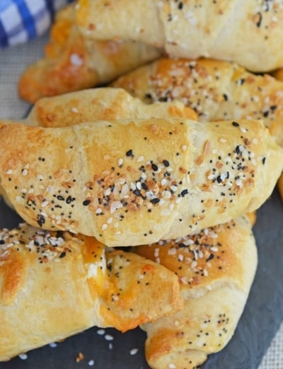 cheesy everything crescent rolls