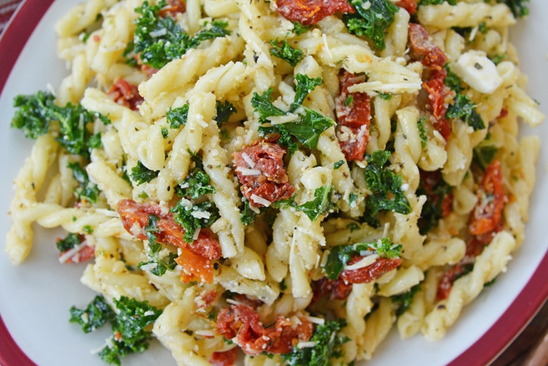 close up of kale mac and cheese 