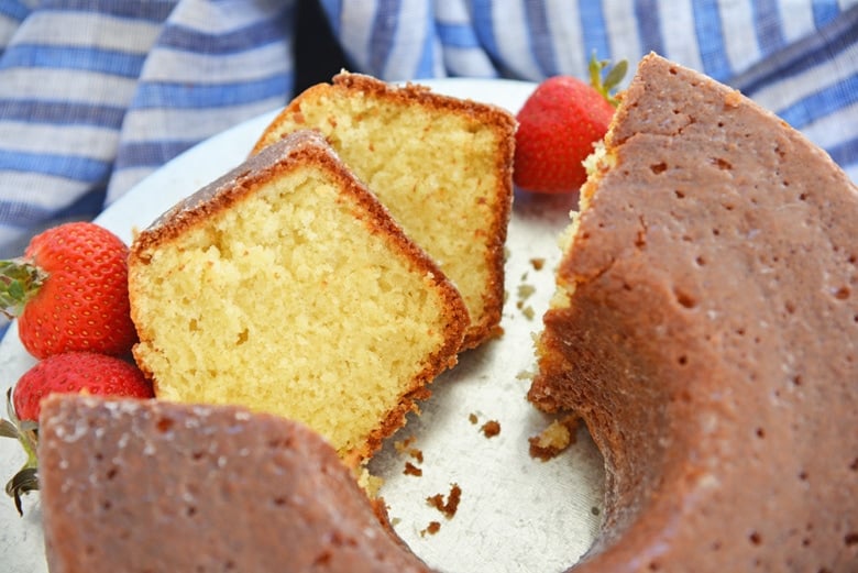 slices of cake with fresh fruit 