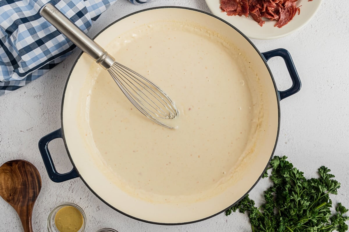 how to make a cream sauce in a skillet 