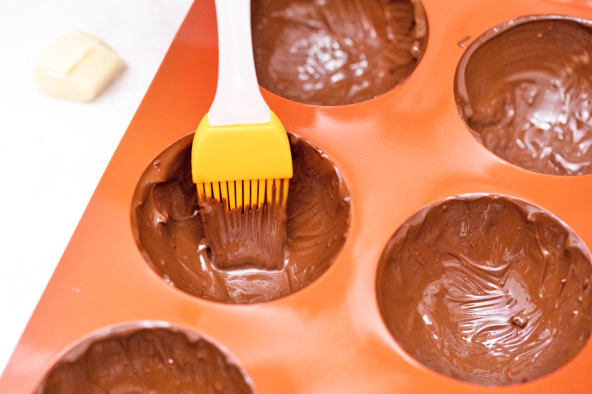 basting melted chocolate in molds