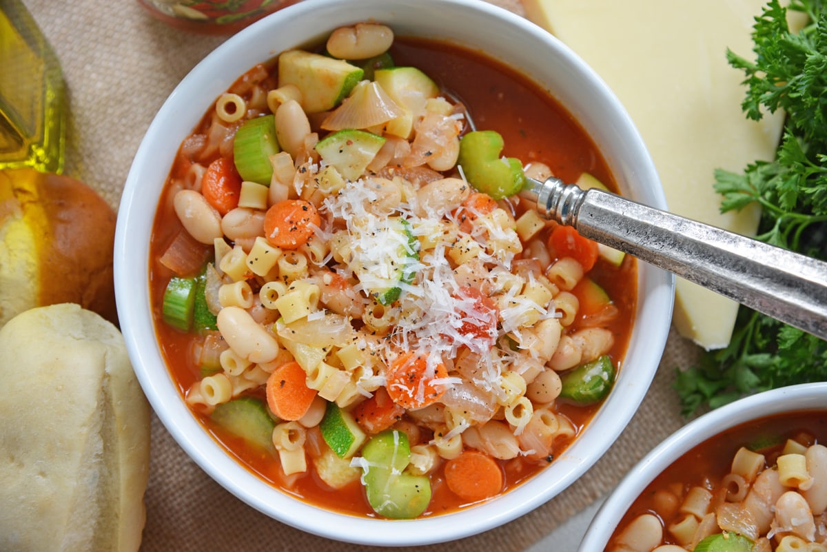 easy minestrone soup