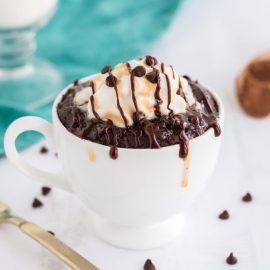 chocolate caramel mug brownie