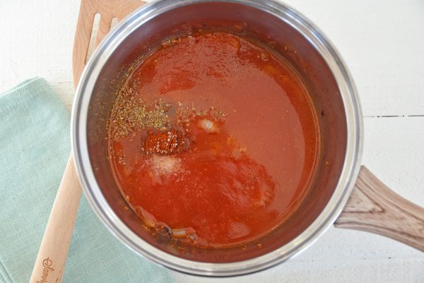 tomato sauce and seasonings