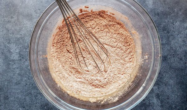 dry ingredients for brownie brittle