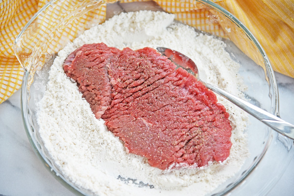 dredging beef in flour