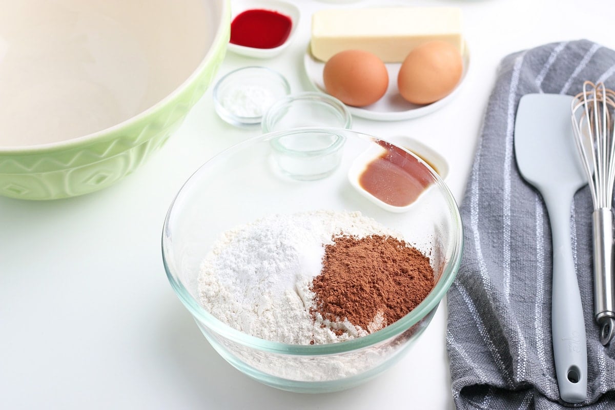 red velvet cupcakes ingredients 