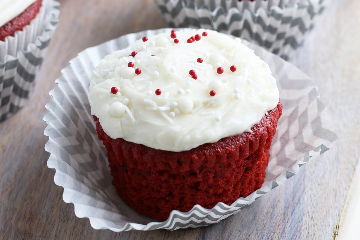 red velvet cupcake with cream cheese frosting 
