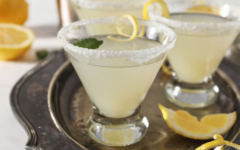 close up of lemon drop martini