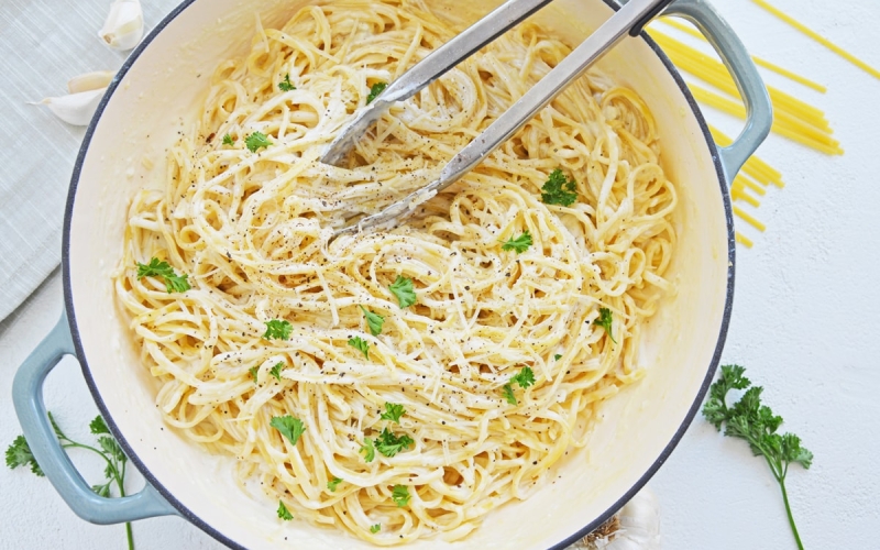 pot with linguine pasta recipe