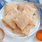 plate of sopapillas