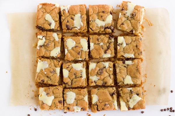 sliced cookie bars