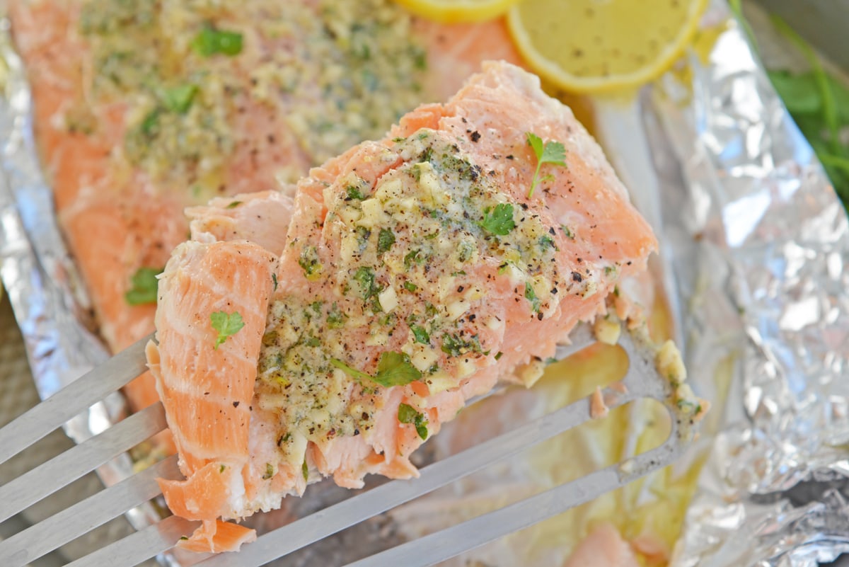 baked salmon on a spatula 