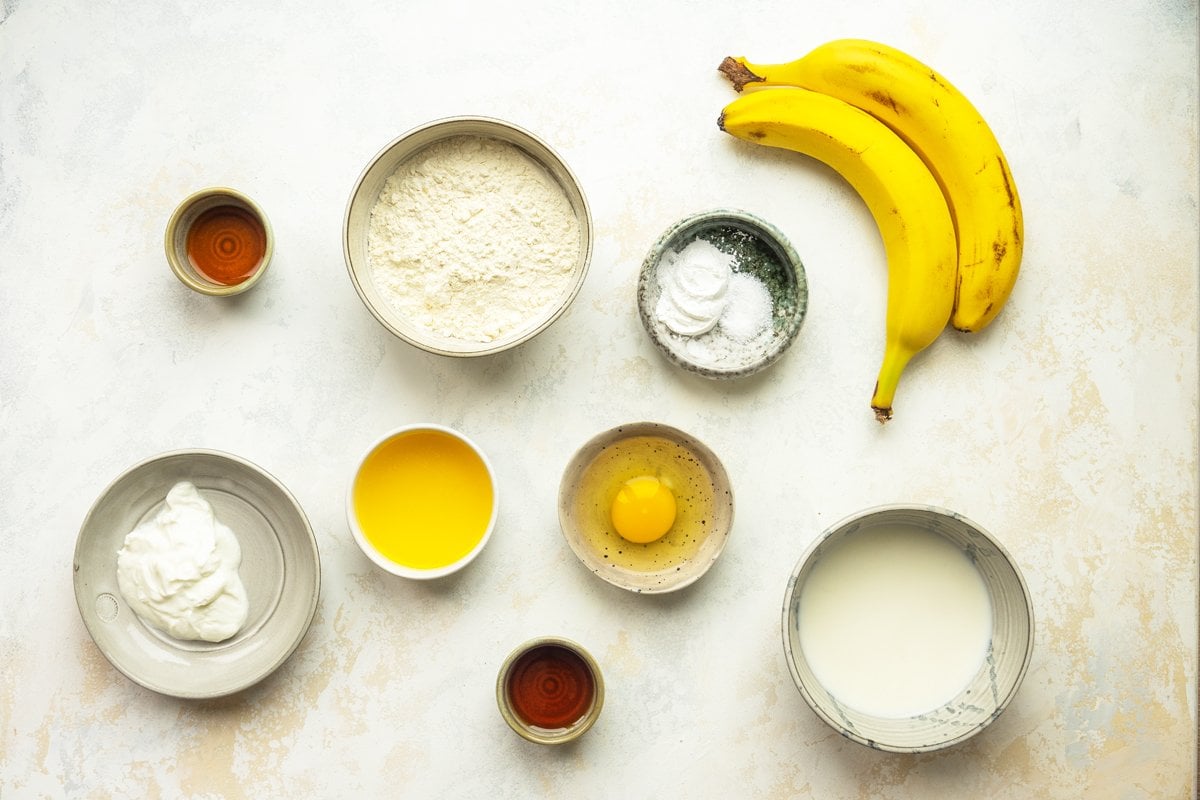 ingredients for banana pancakes 