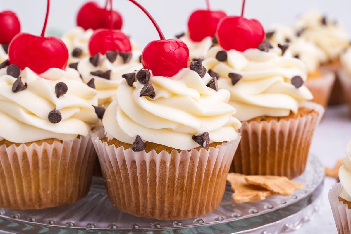 cannoli cupcakes on a serving platter