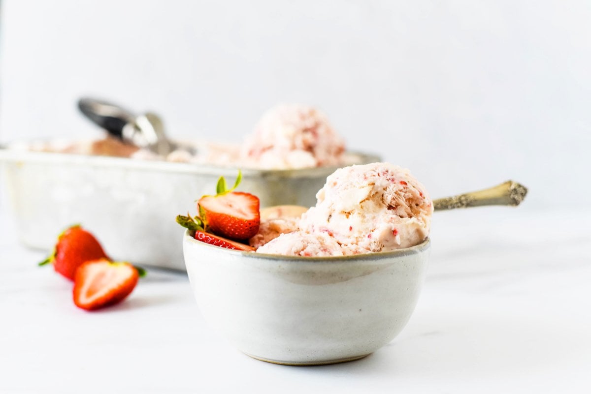 side view strawberry ice cream in a bowl 