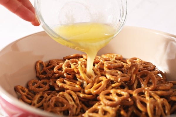 butter pouring over pretzels