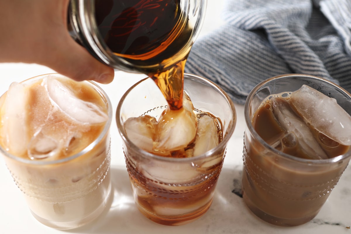 how to make starbucks vanilla sweet cream cold brew coffee 