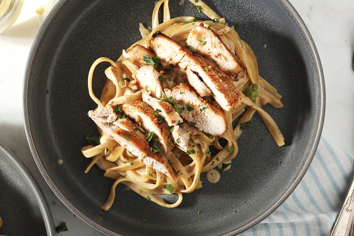 close up of cajun chicken alfredo