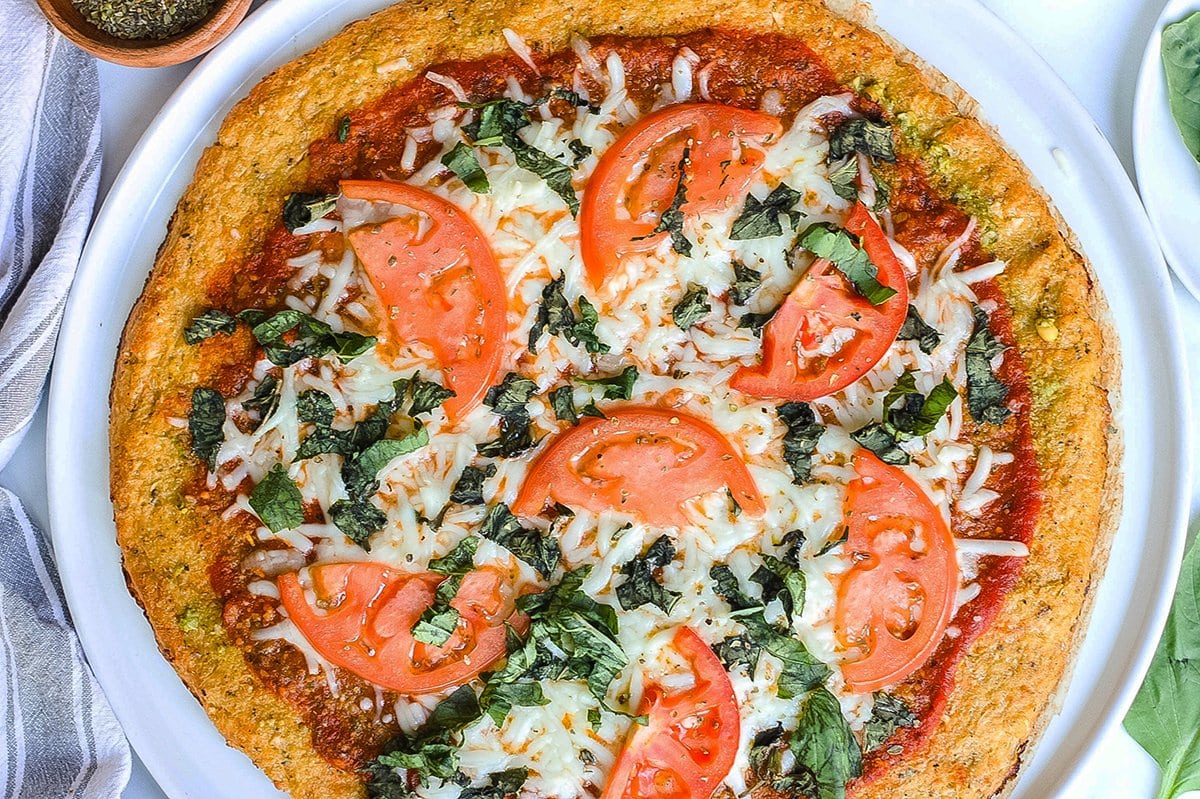 overhead close up of cauliflower pizza crust 