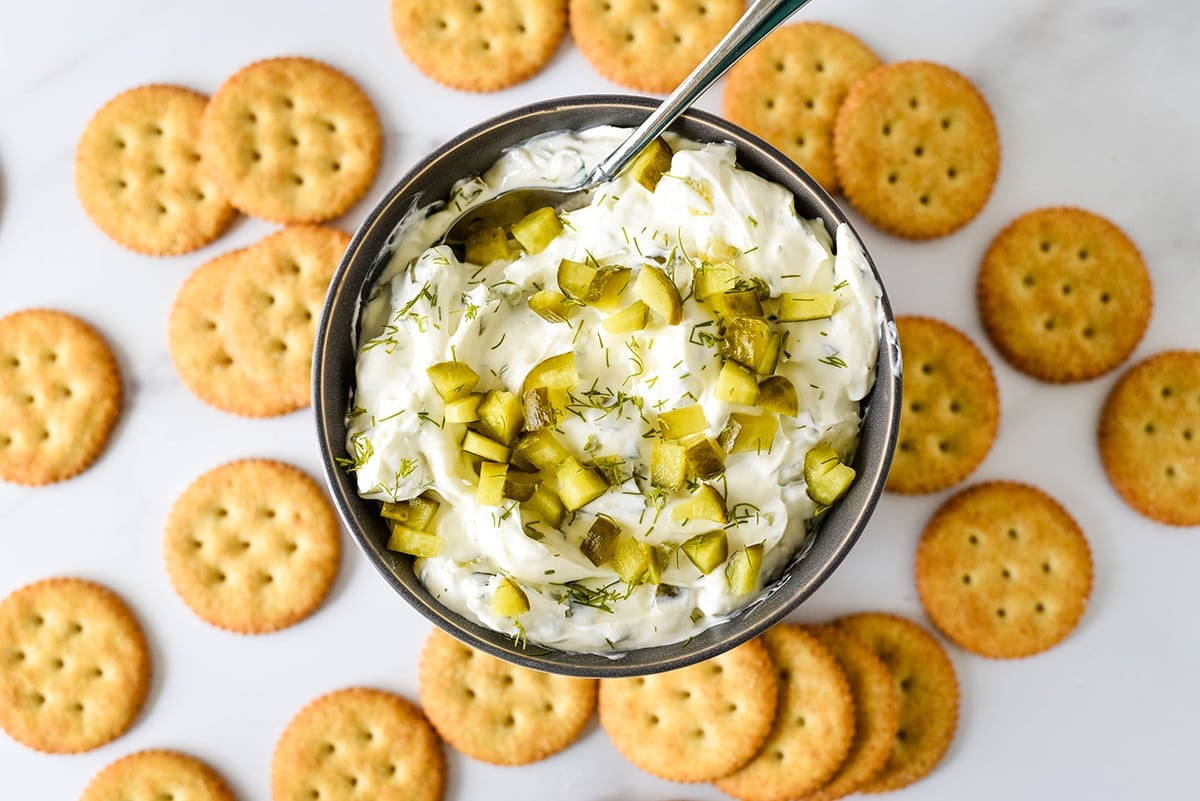 crackers for dill pickle dip recipe 