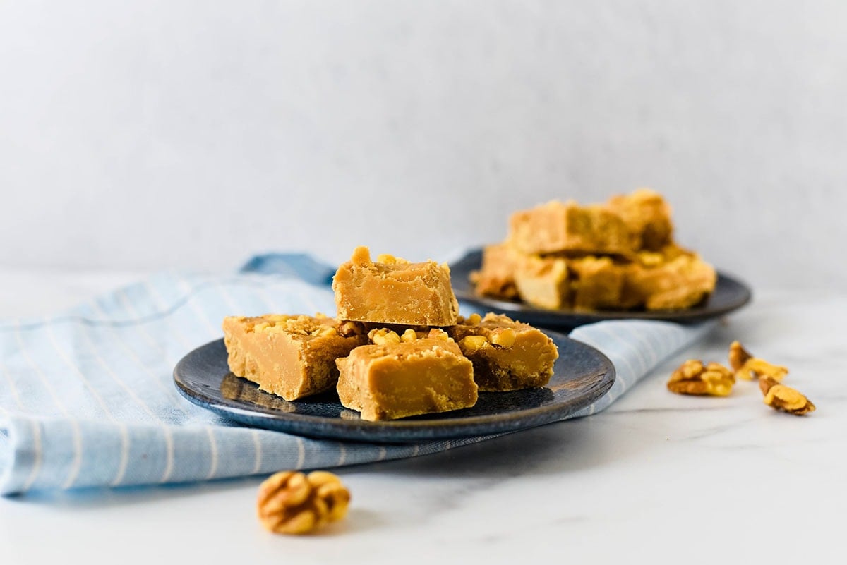 maple walnut fudge on a serving plate 