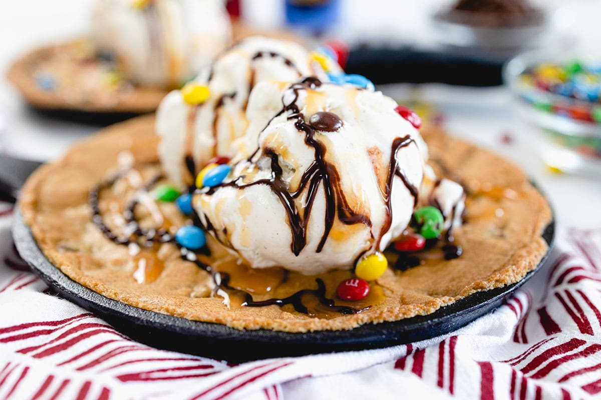 angle of pizookie with ice cream scoop 