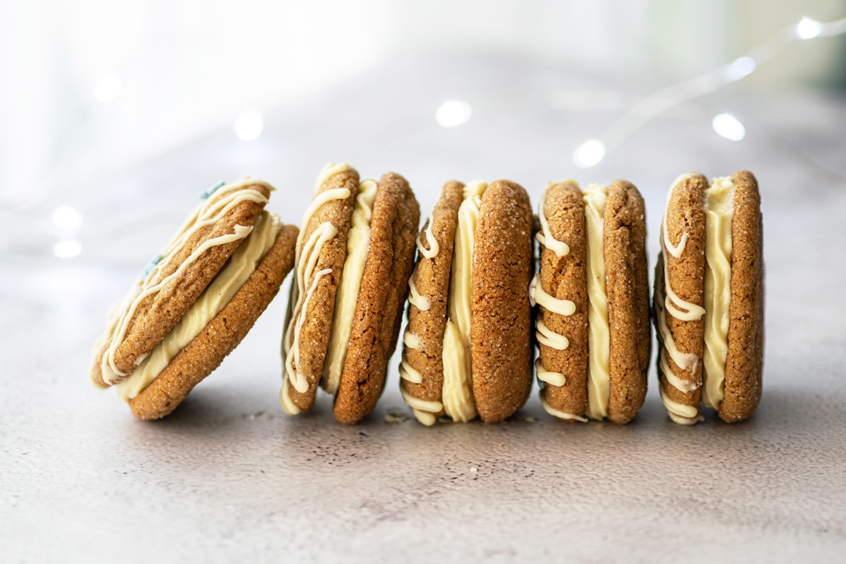 molasses cookies with cream cheese frosting 