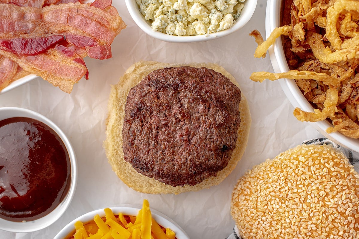 burger patty with toppings 