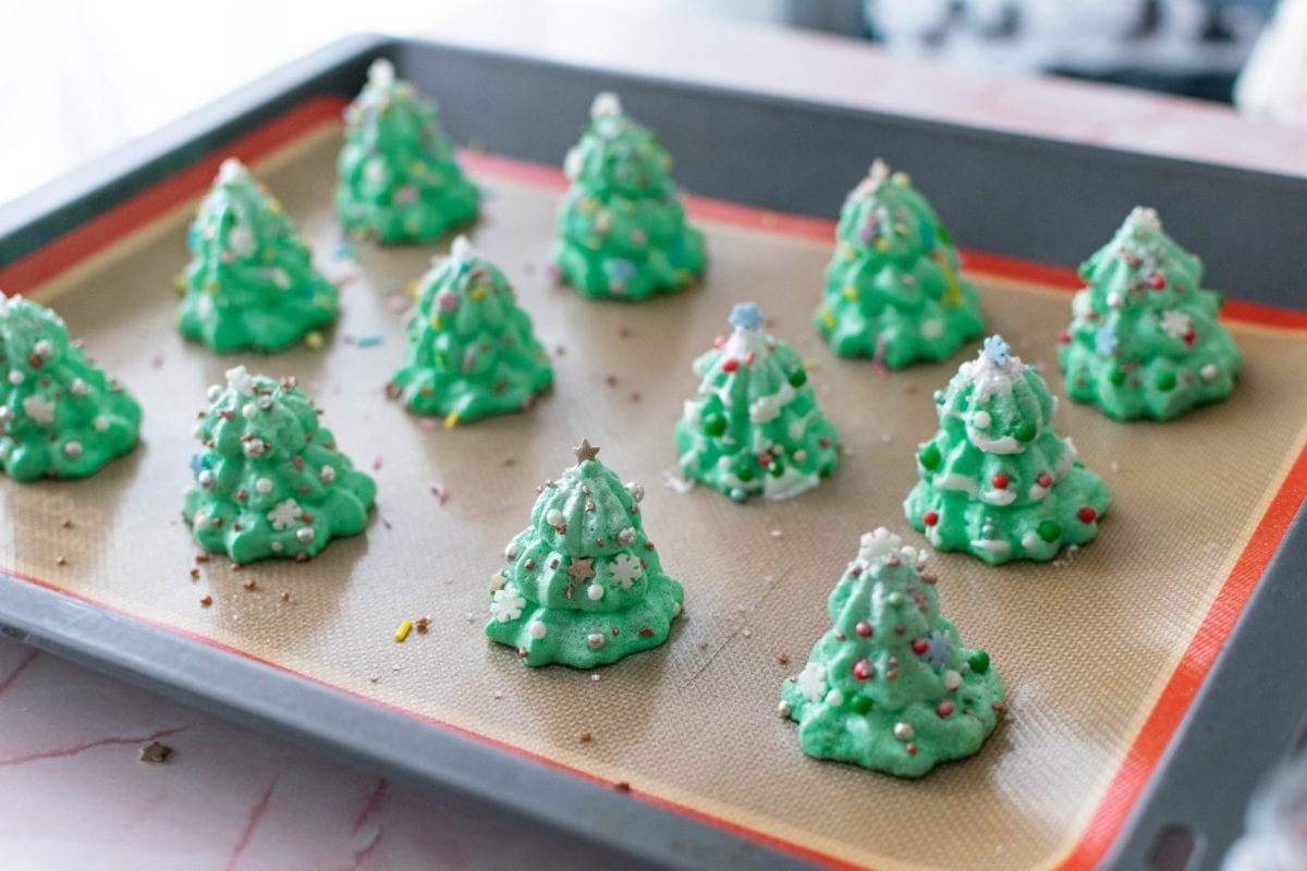 meringue christmas trees on a silmat 