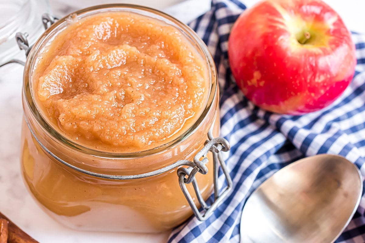 close up of applesauce 