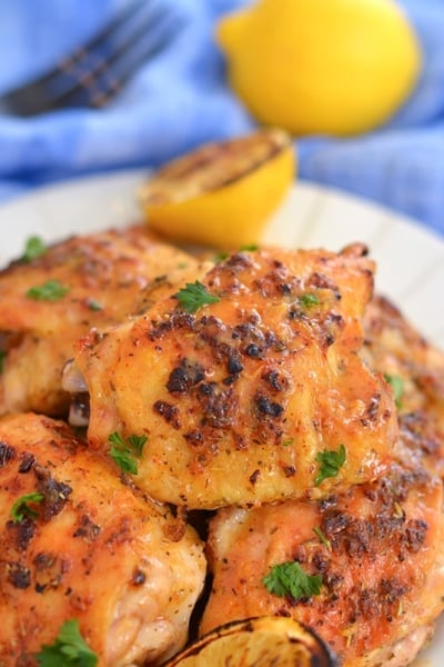 plate of crispy baked chicken thighs