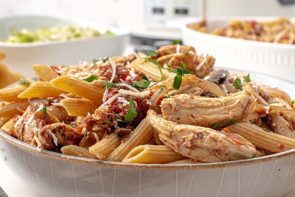 angle view of chicken pasta in a bowl  