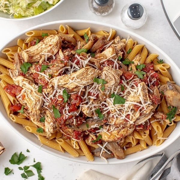 close up of balsamic chicken pasta