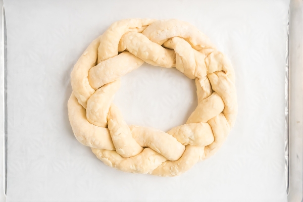 uncooked pastry ring