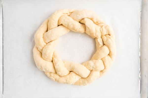 uncooked pastry ring