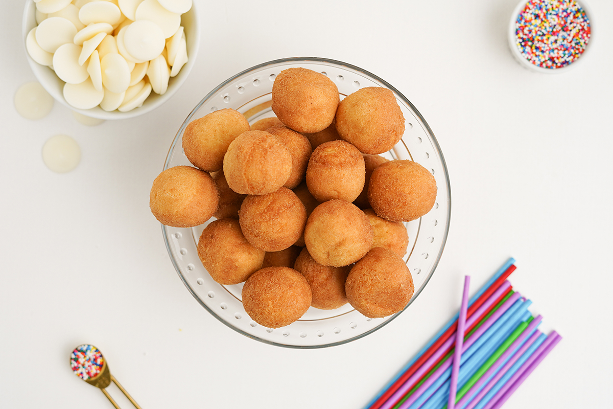 bowl of plain, unglazed donut holes 