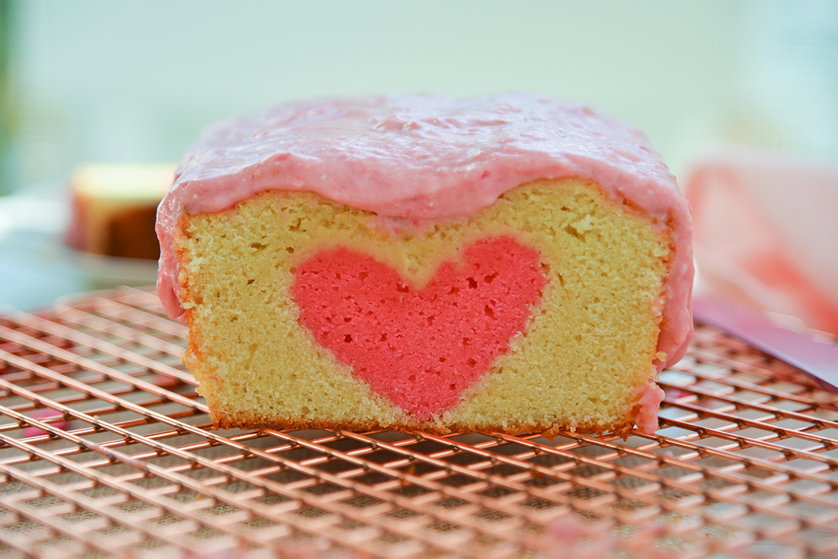 head-on view of peek-a-boo pound cake 