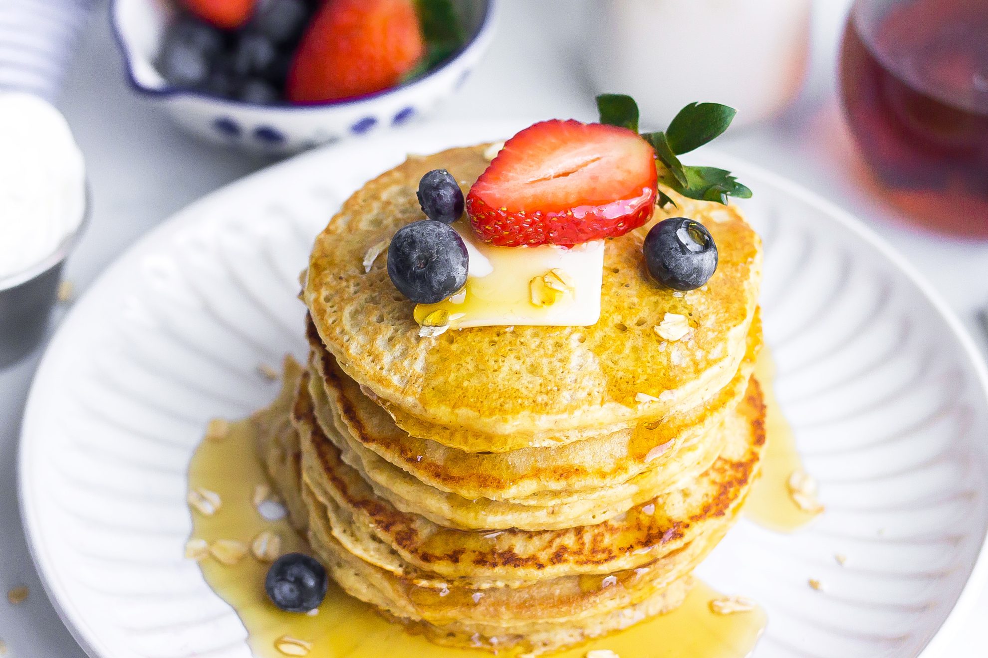 EASY Oatmeal Pancakes Recipe: Simple Ingredients & Only 15 Minutes!