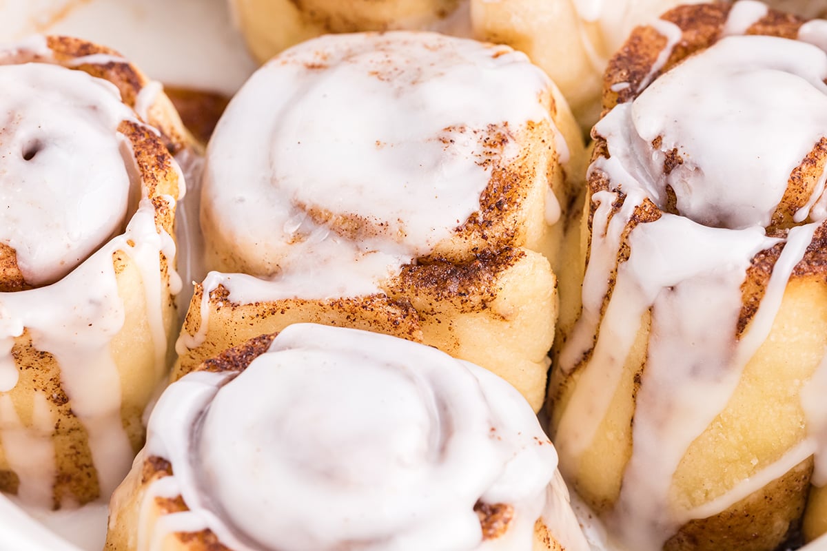 close up shot of cinnamon rolls