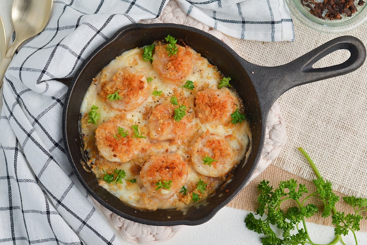 Overhead of scallops in a small cast iron